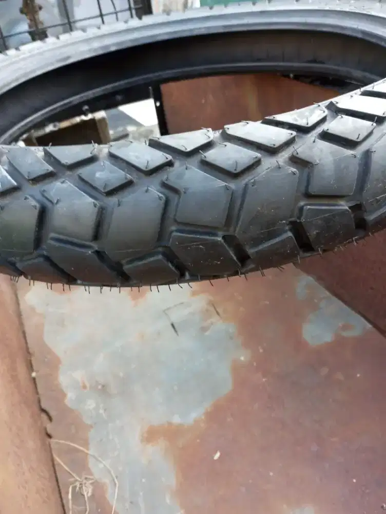 Ban tubles merk Corsa 100/80 -17