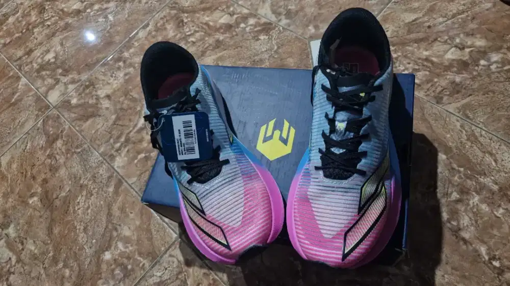 Dijual karna salah size!
Mills Enerstrike Blitz