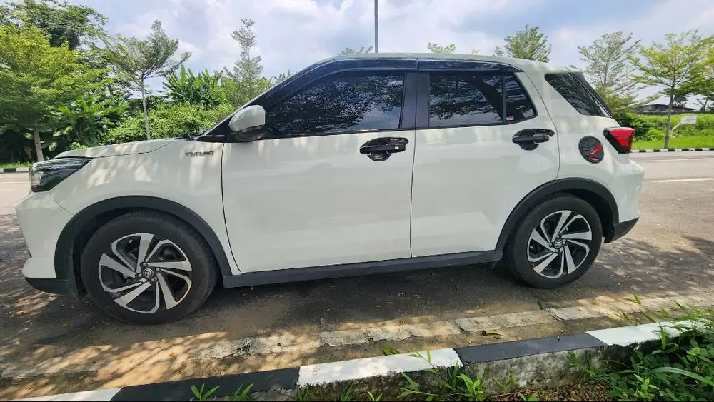 DIJUAL CEPAT TOYOTA RAIZE 2024 1.0 TURBO BENSIN MATIC