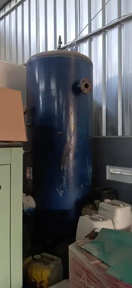 DIJUAL 1 UNIT KOMPRESOR SCREW