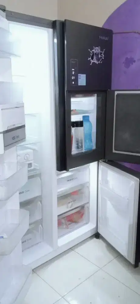 Bu cepat Kulkas Sidebyside PRAUD(brand LG)3pintu plus minibar,Like new