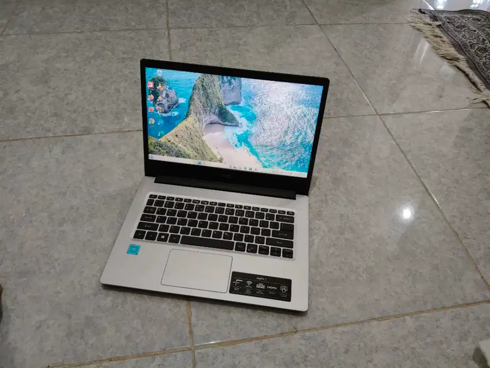 laptop acer intel N5100 4/256GB siap pakai
