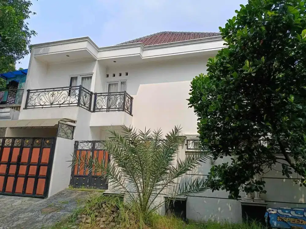 Sewa/Jual Rumah Tanah Luas Posisi Hoek Limus Pratama Regency