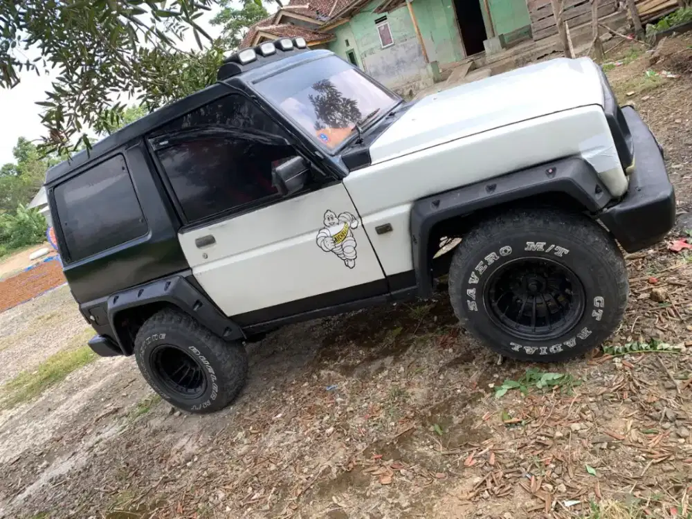 Jual beli bekas mobil