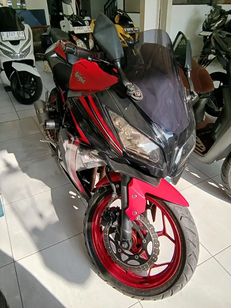 Kawasaki Ninja 250 FI SE Tahun 2015