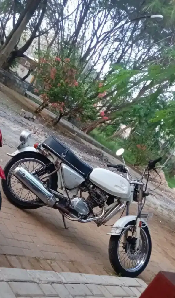 Honda GL105 Custom Klasik1986_Mesin Hidup,Siap Pakai,Cocok Kolektor