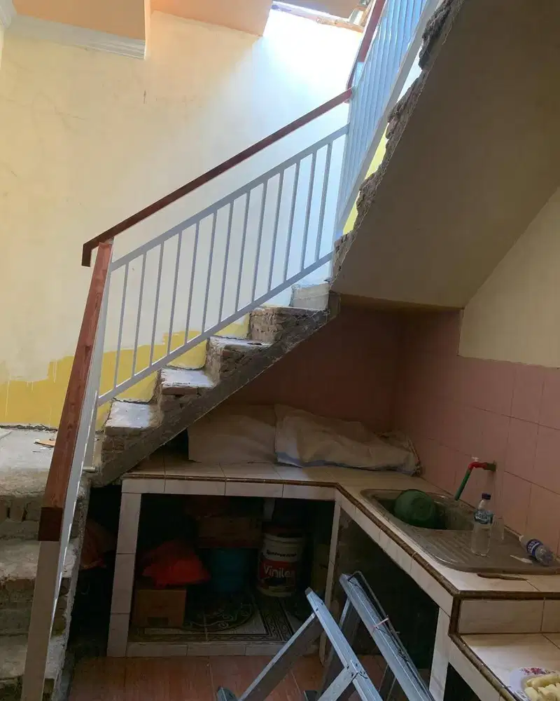 Railing tangga rumah minimalis