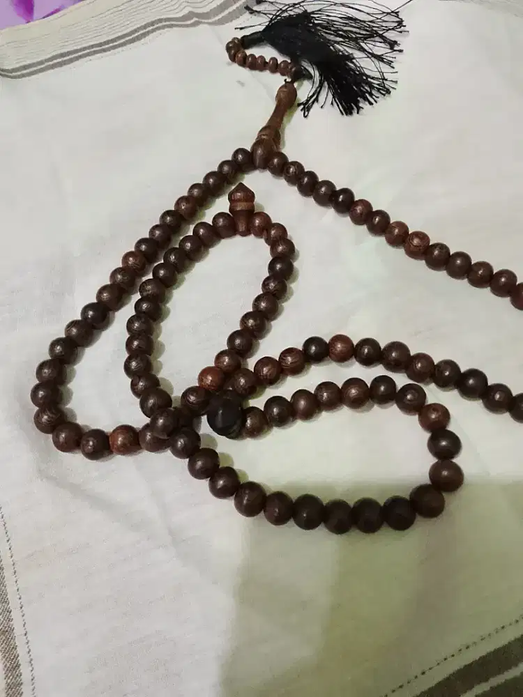 Barang antik tasbih kuno