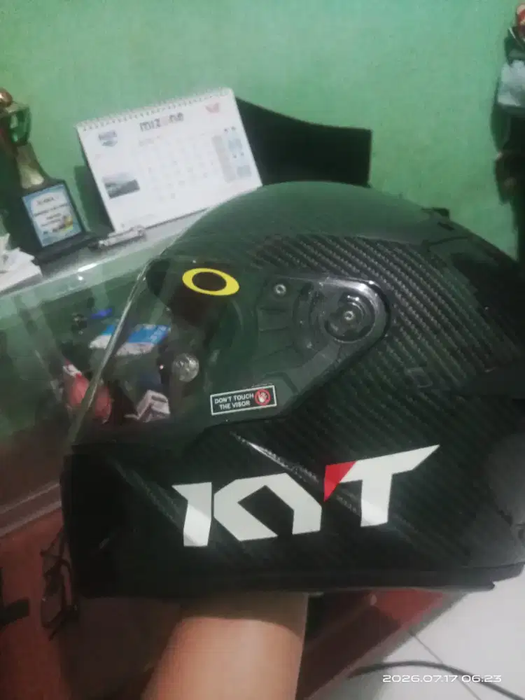 Helm KYT FULL FACE carbon TT-COURSE