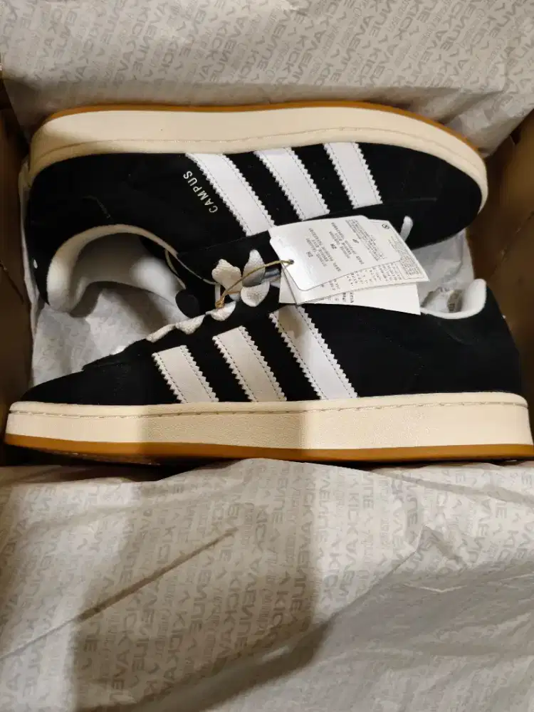 Adidas campus black size 44