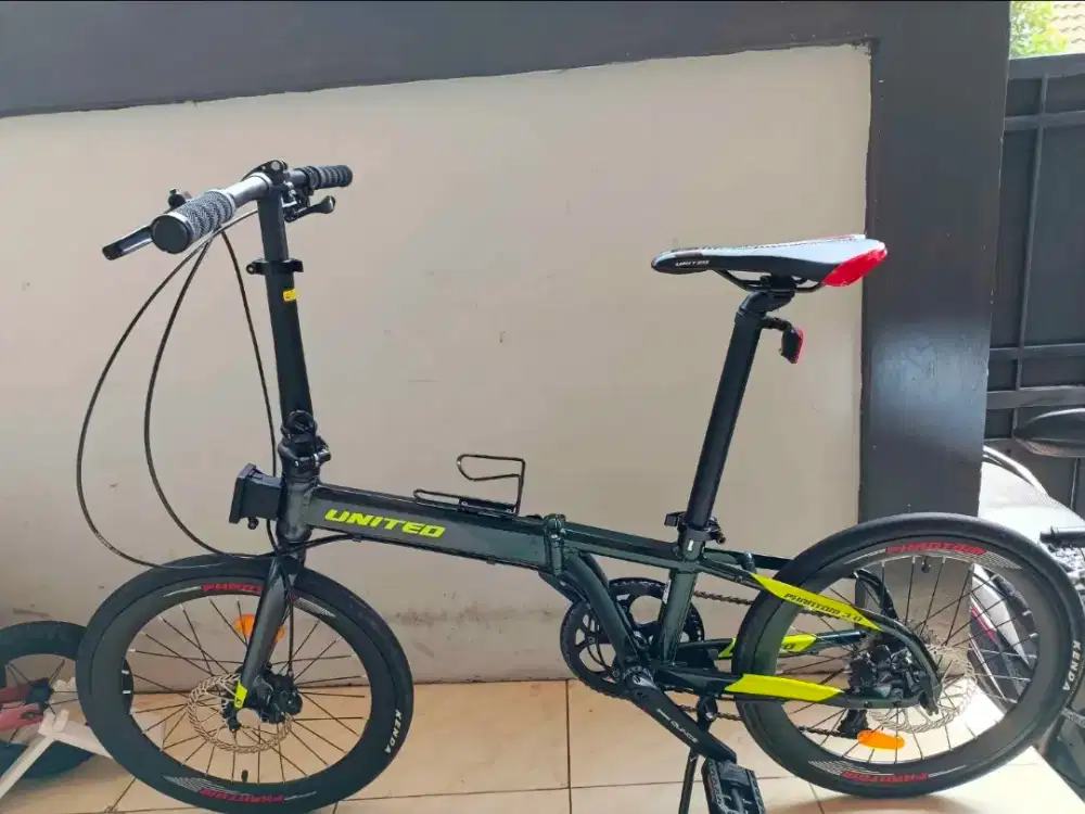 Sepeda Lipat United Phantom 3.0