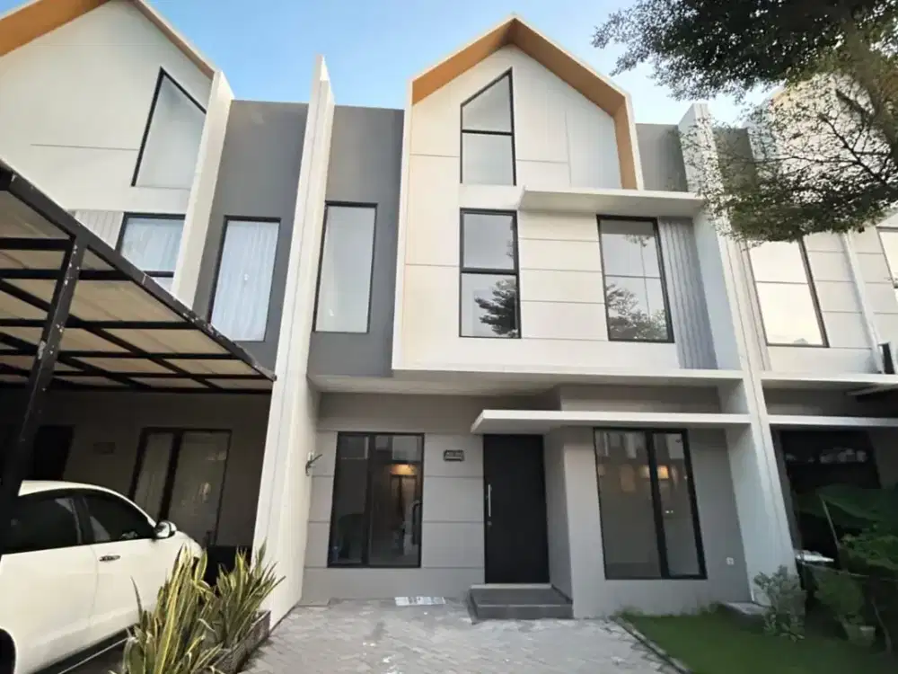 Dijual  Rumah Eastern Park