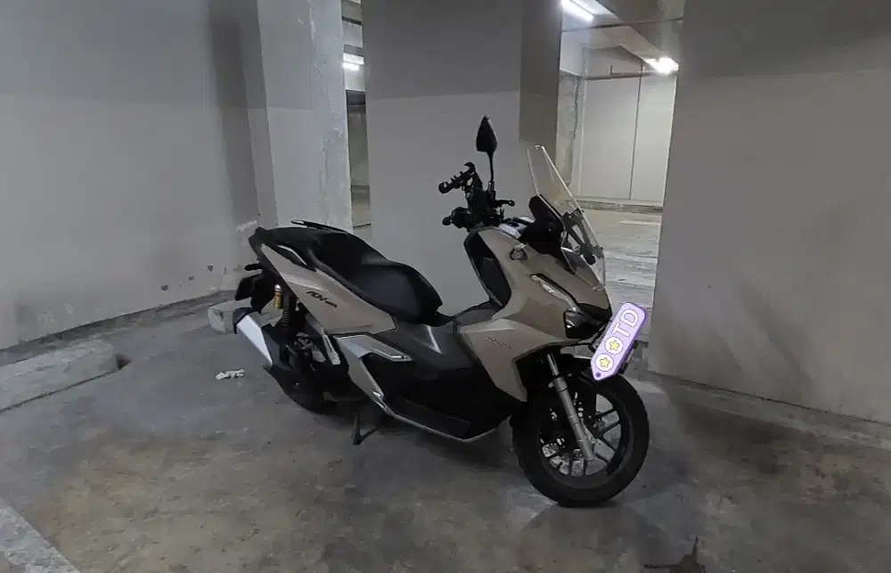 Honda adv 160 abs tahun 2024