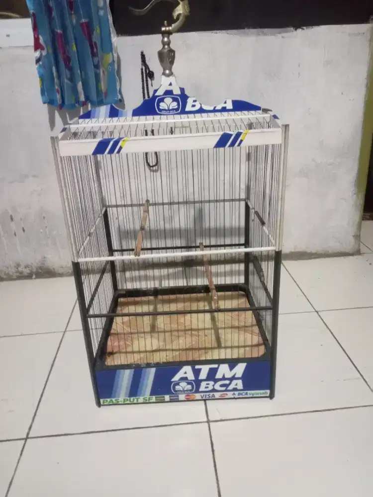 Di jual 3 kandang kotak no 2 msh jooss
