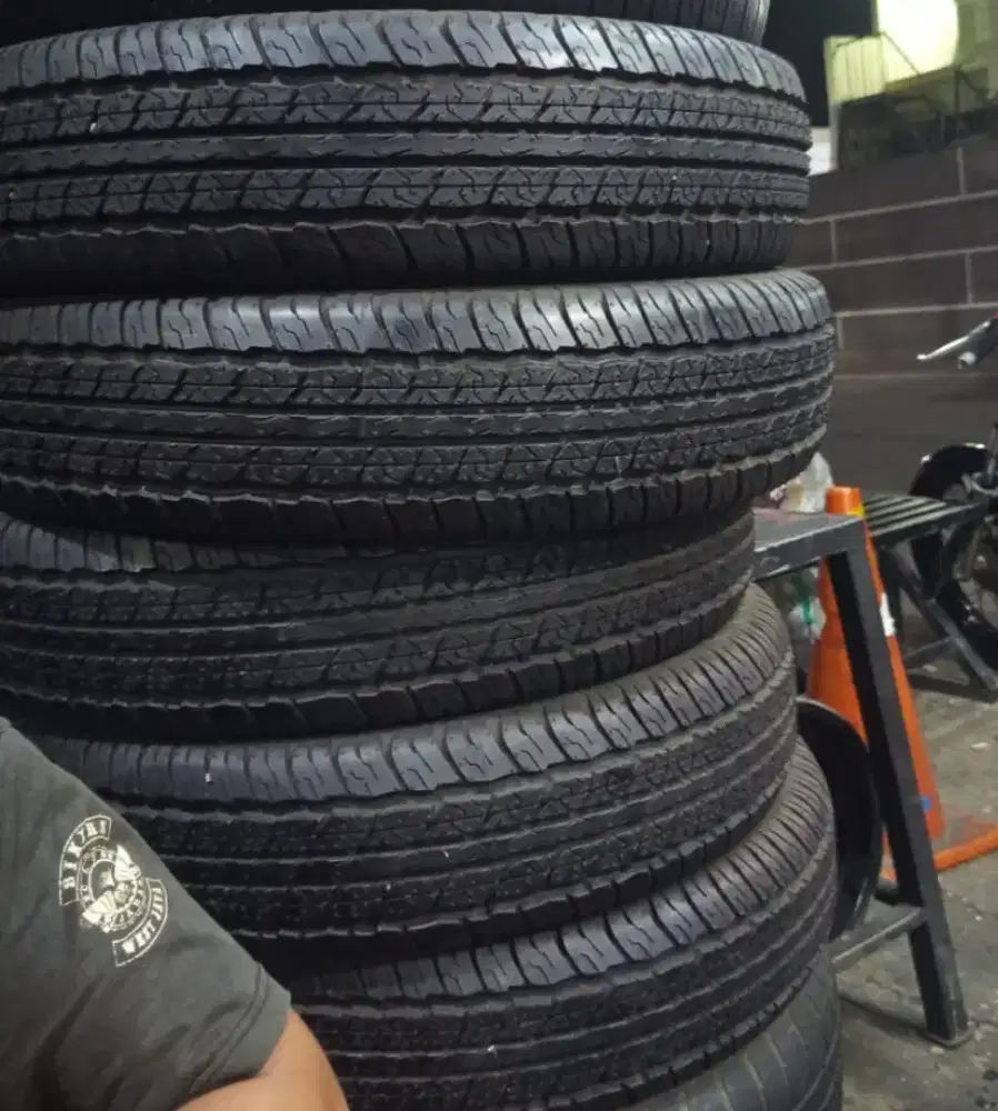 Dijual 1 Set Ban Bawaan Suzuki Jimny 2024 (5 PCS) Kondisi Seperti Baru
