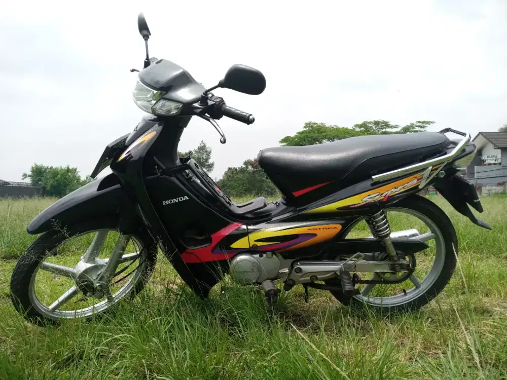 Honda Astrea Supra v 2001