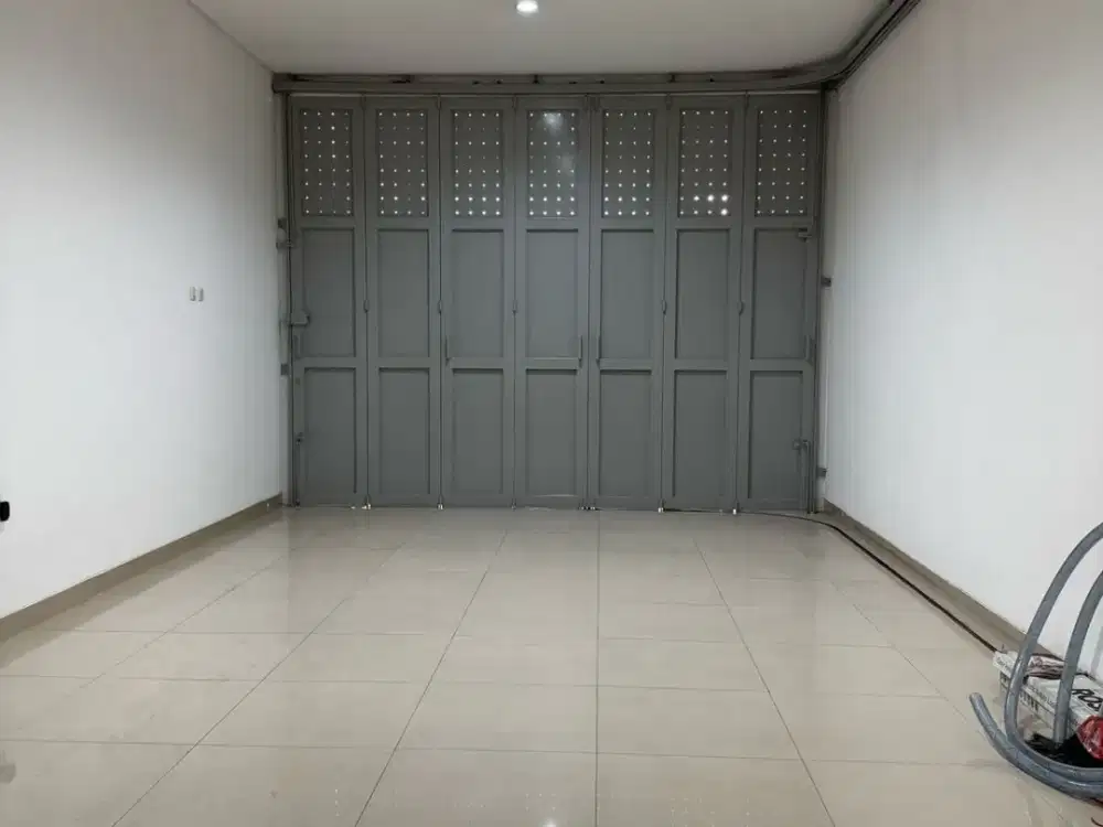 Dijual Ruko Full Furnished Siap Pakai Cocok untuk Usaha Lokasi di Balong Gede Tengah Bandung