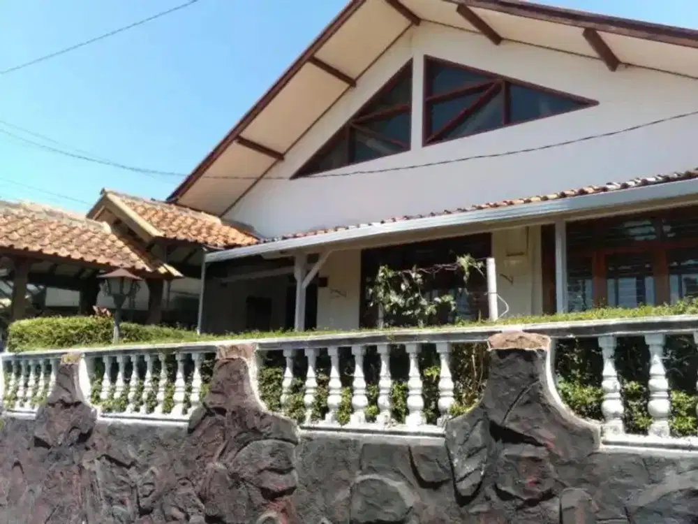 DIBAWAH NJOP ! DIJUAL RUMAH DAN KOSAN HITUNG TANAH SAJA DI LOKASI PREMIUM DAGO BANDUNG UTARA