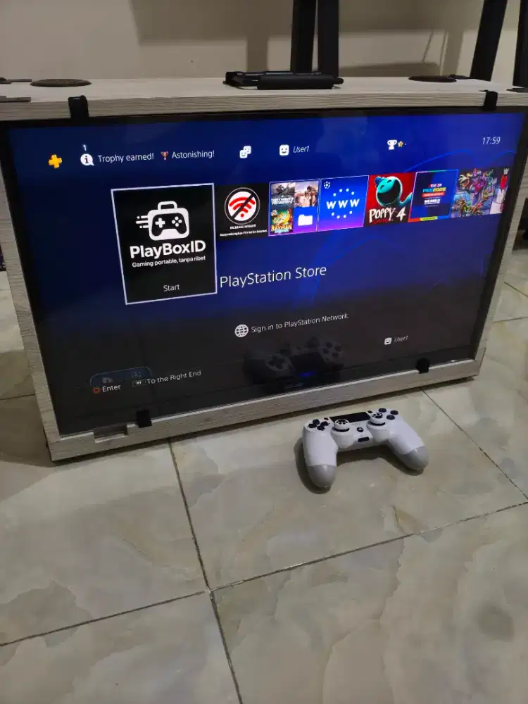 One playbox ps4 pro