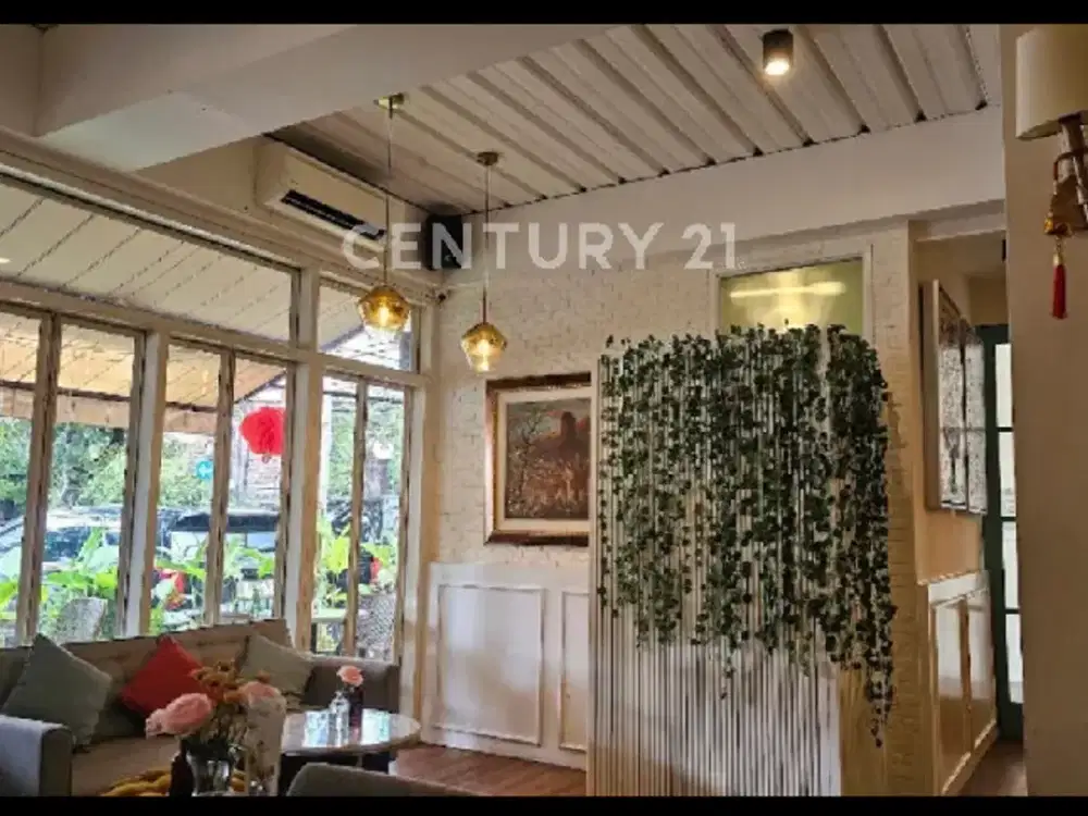 Rumah Dilokasi Sangat Strategis Untuk Usaha Di JakSel