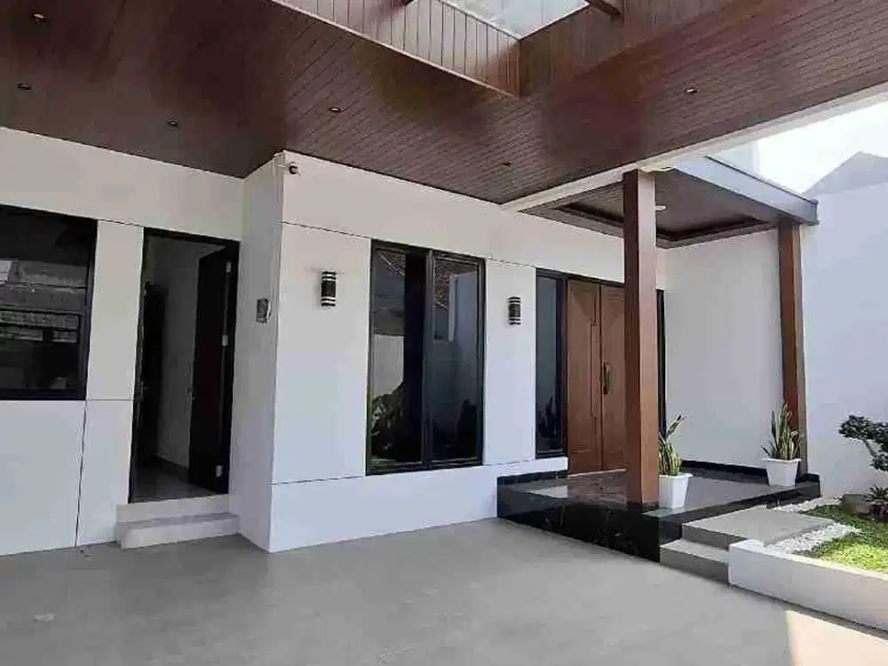 RUMAH BRAND NEW SHM DUA LANTAI SEMI FURNISHED SIAP HUNI