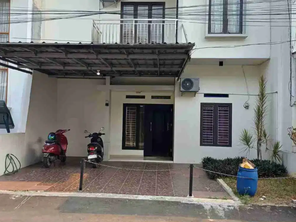 Rumah dalam komplek Siap Huni dan Cocok Buat Kantor, Tenang Nyaman, Akses 2 Mobil di Jagakarsa Jaksel