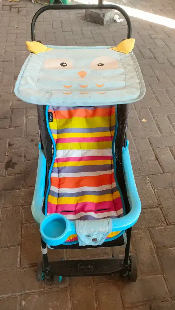 Stroller baby does second normal