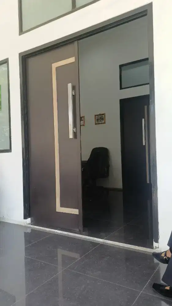 Dibutuhkan Asisten Rumah Tangga