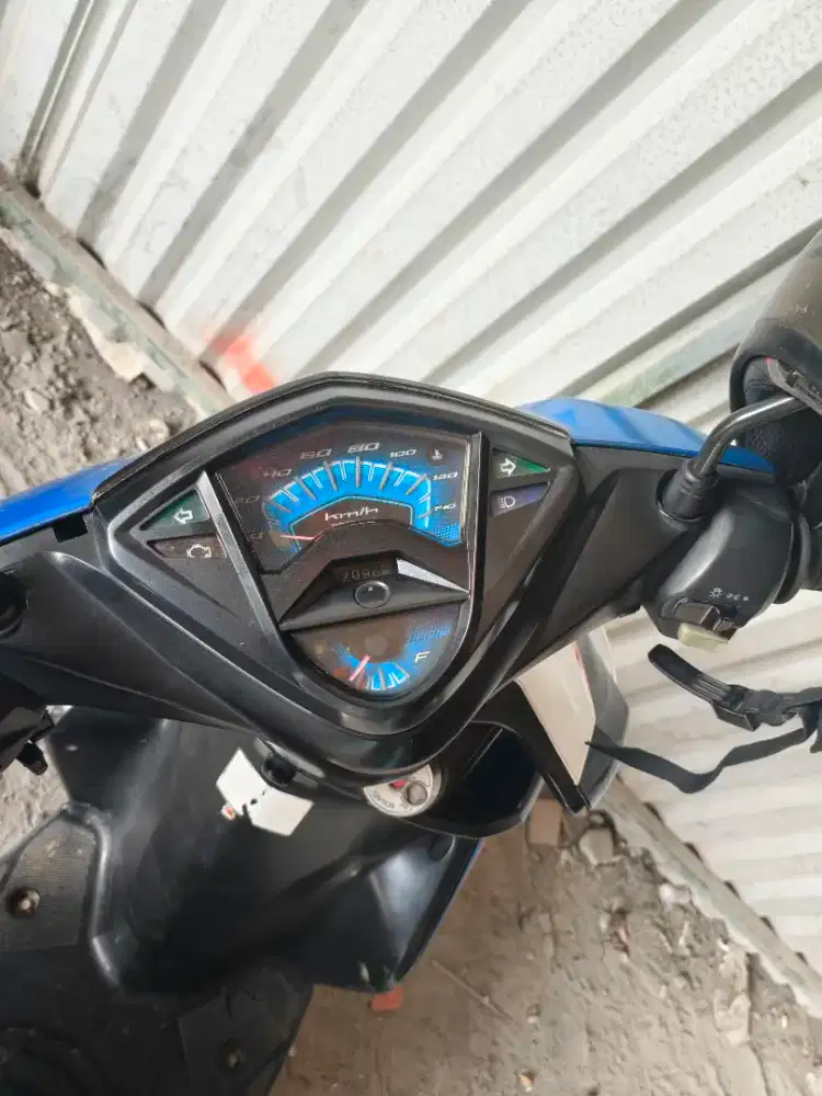 Xeon RC 2013 biru