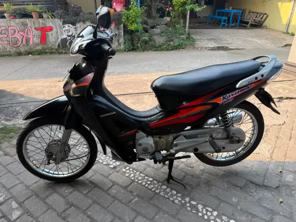 Honda karisma kharisma THN 2003 plat AB kota