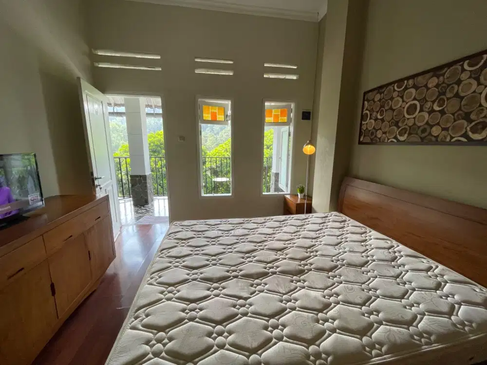KOST DI VILLA PRIBADI DI DAGO