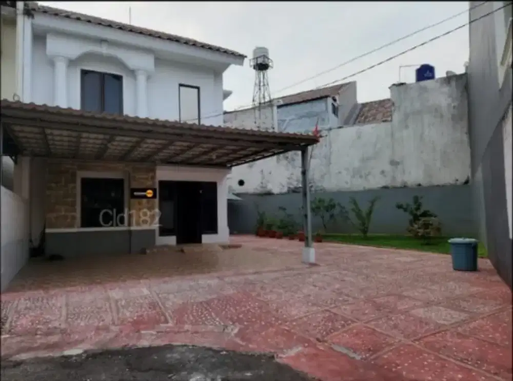 Rumah Dijual di Raffles Hills Cibubur.Siap Huni,Posisi Cul-de-sac
