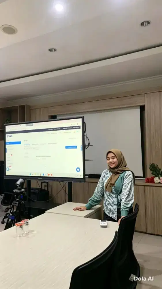 Saya mencari pekerjaan durasi dari pagi jam 8 sampai jam 7 malam