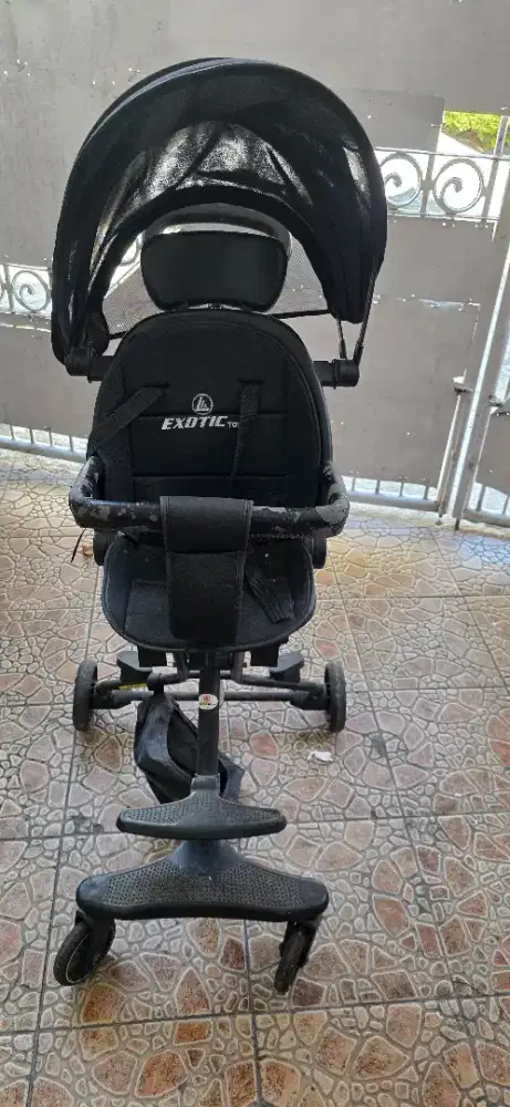 Stroller exotic