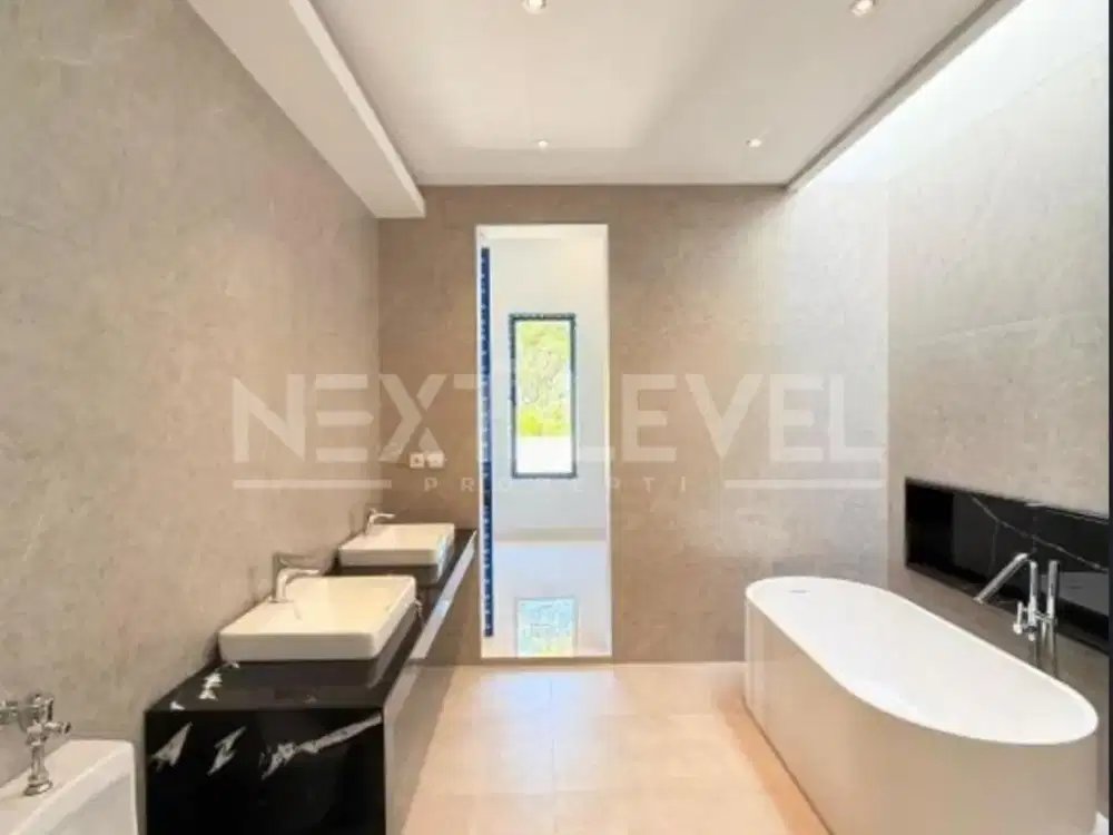 Dijual Rumah Citraland Minimalis Strategis Siap Huni