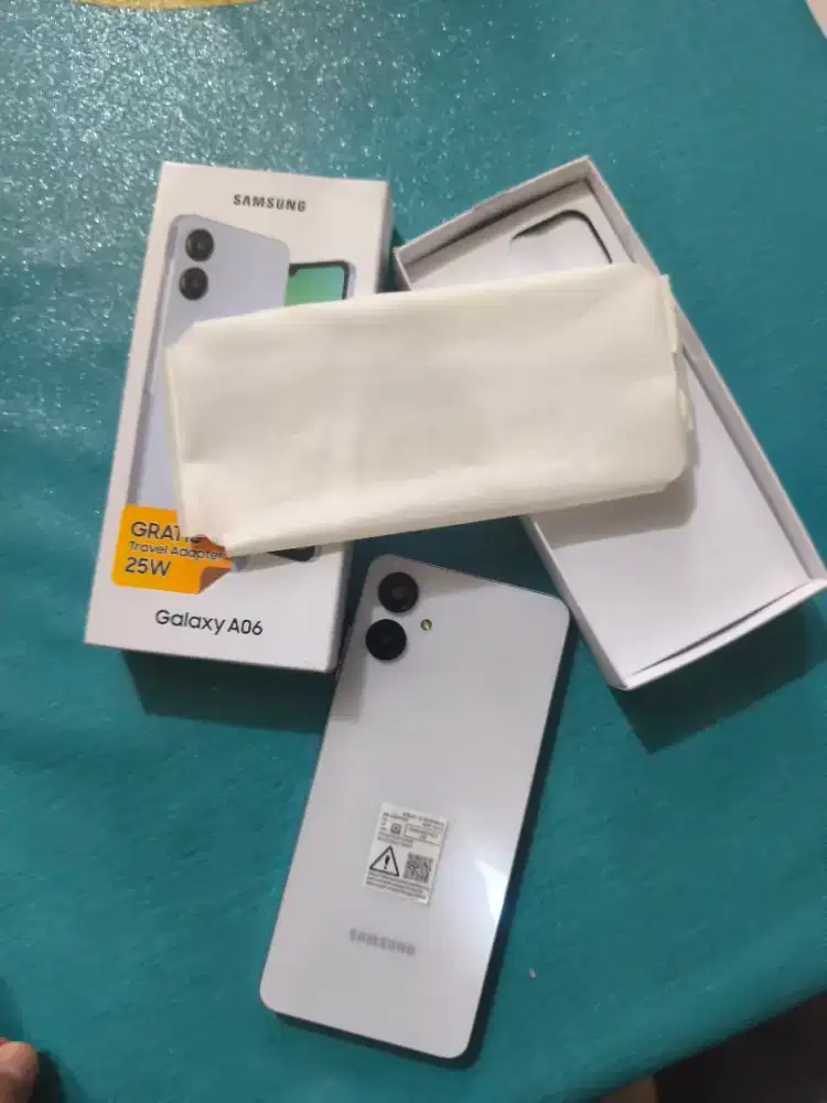 Samsung a06 4G 6/128 mulus like new sein