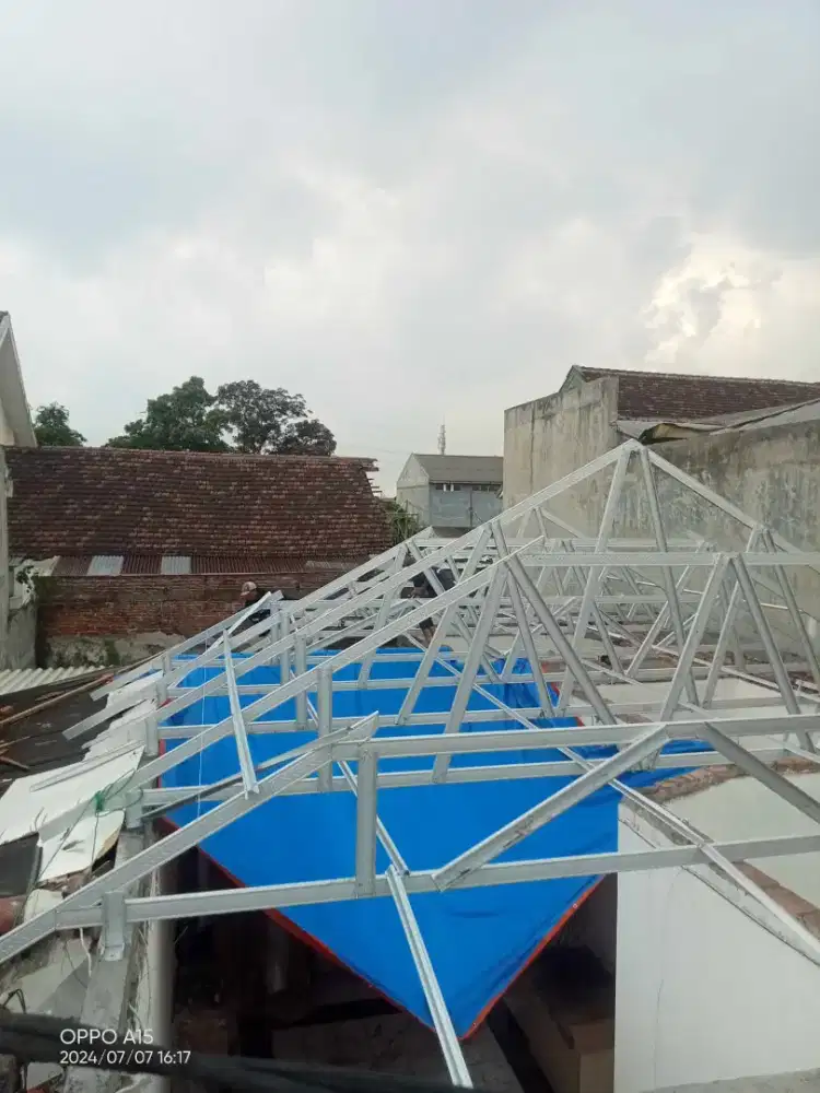 Baja ringan terpasang