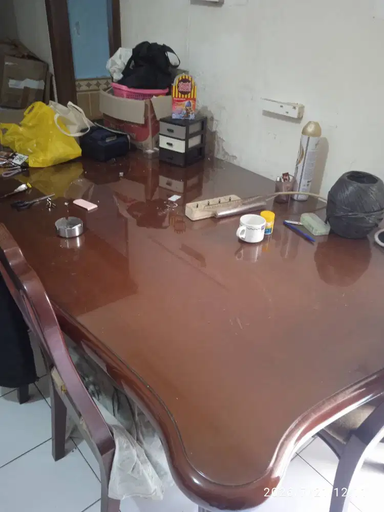 Meja Makan kayu
