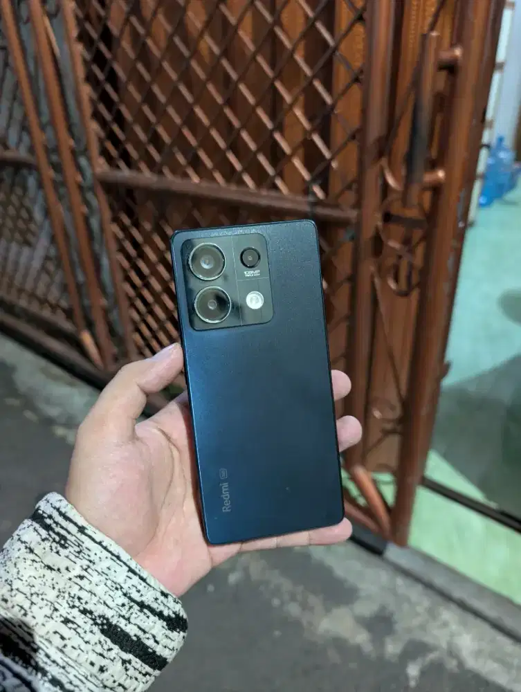 Resmi note 13 5G ram 8/256 GB