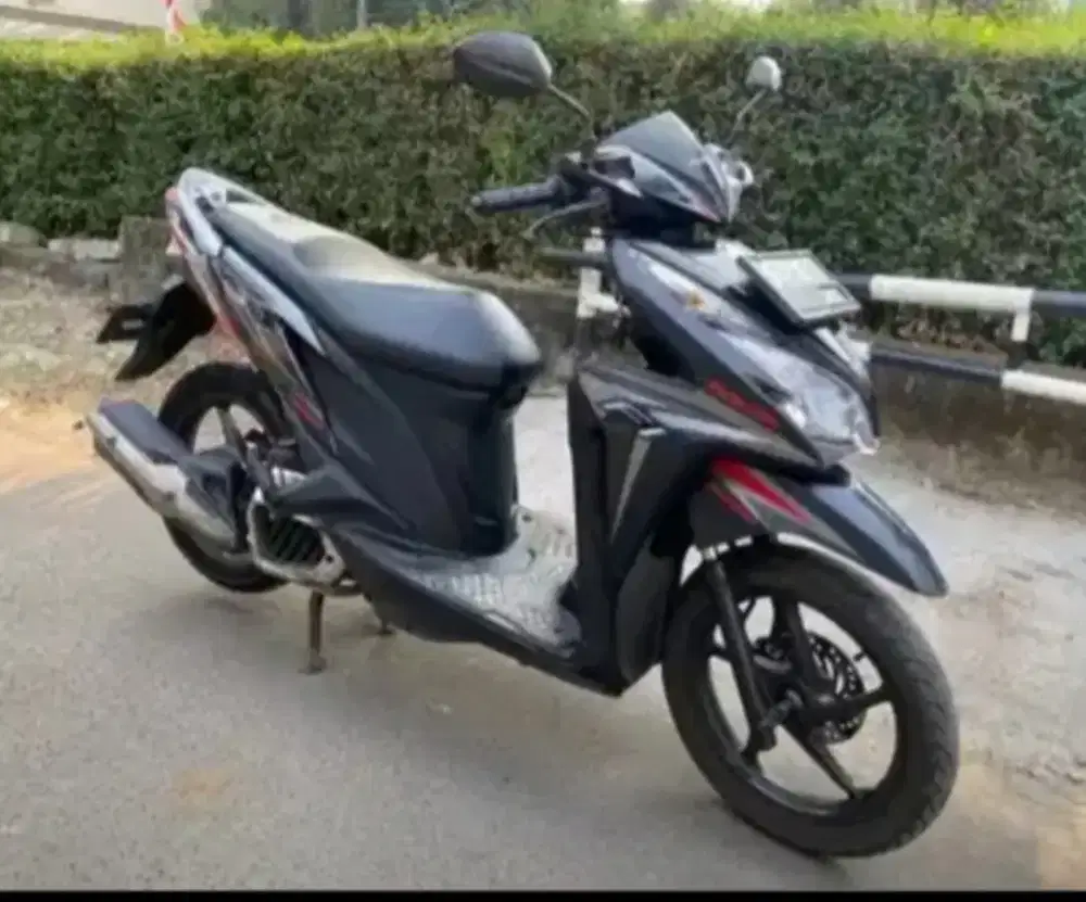 Honda Vario Techno KZR 125 cc  2014  Pajak ON