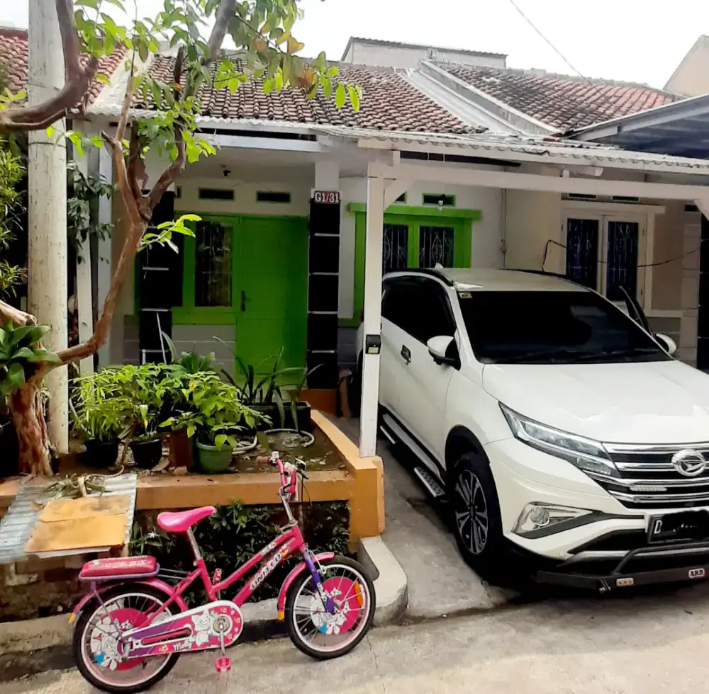 Di kontrakan / di sewa kan rumah per tahun