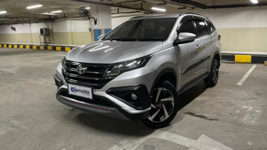 Toyota Rush 1.5 S Bensin-AT 2021 Silver