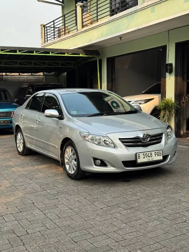 Jual Cash Toyota Corolla Altis 1.8 G AT 2010