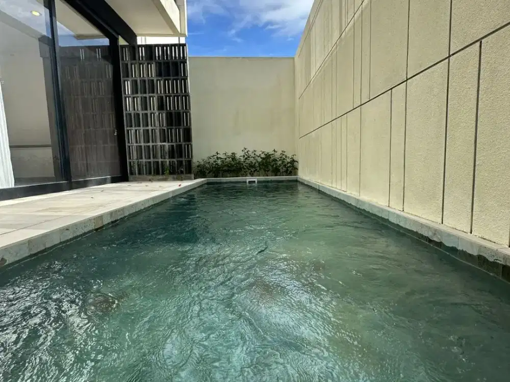 Fully Furnished Villa Di Green Kori Kerobokan Dekat Pantai Batu Belig