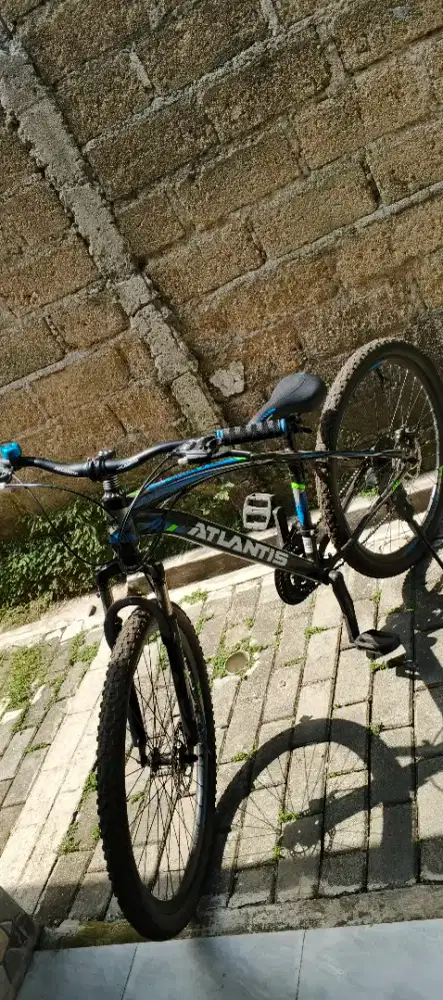Sepeda gowes merk Altantis