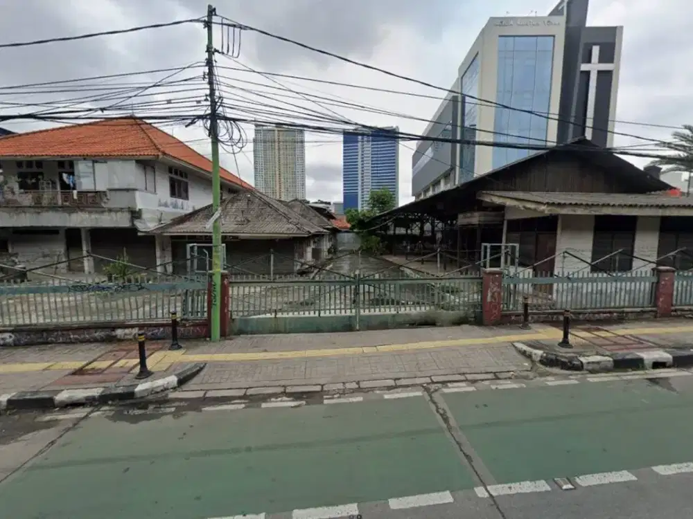 Dijual Tanah Luas di Pusat Keramaian Jl. Kebayoran Baru Jakarta Selatan