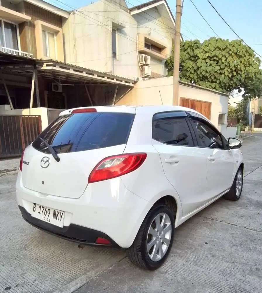 Mazda 2V 2013 matic full set