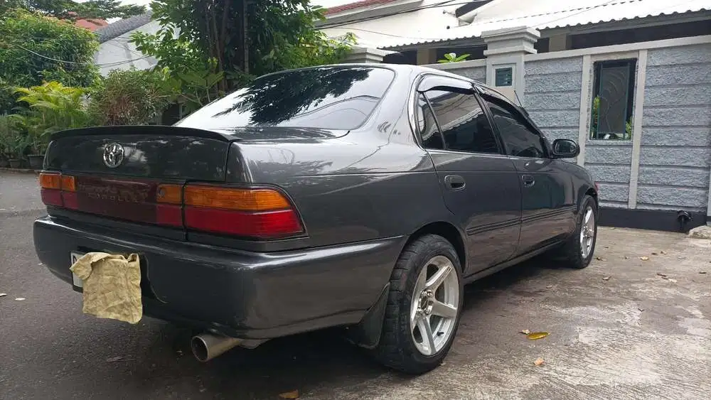 Toyota Great Corolla 1995 Bensin