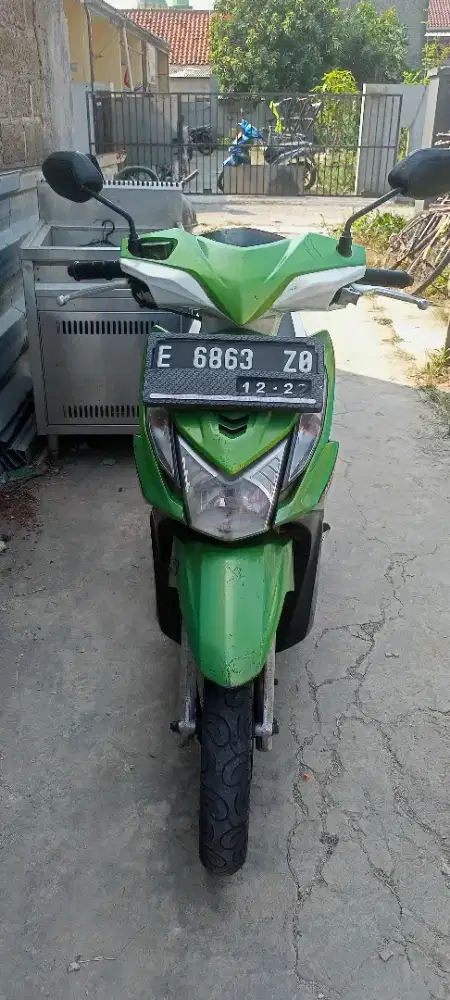 Honda beat hijau putih 2012