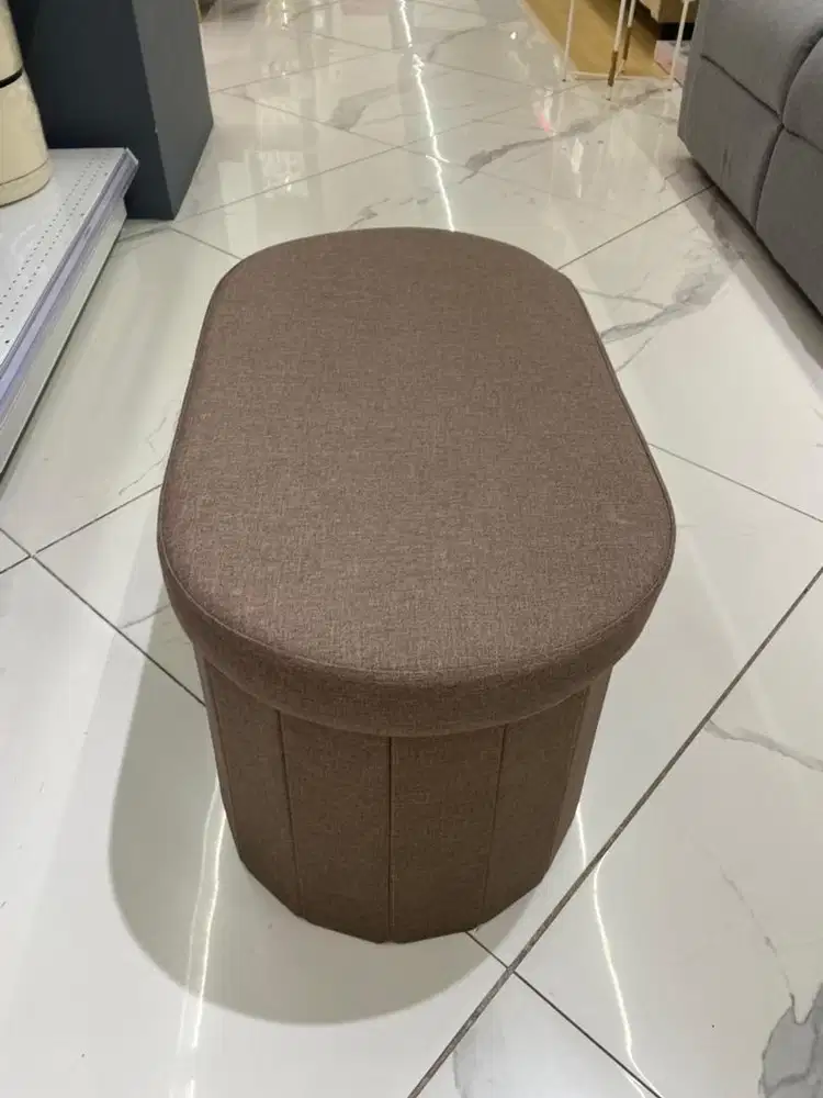 tempat duduk penyimpanan